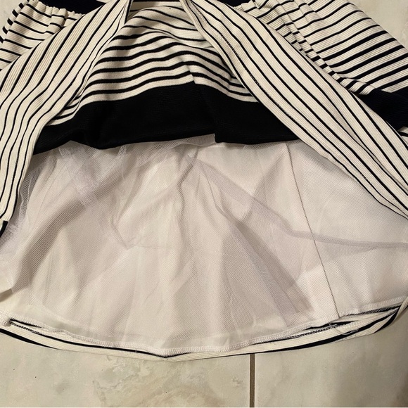 - NWT Dainty Hooligan Striped Mini Dress cutout back size - Picture 9 of 10